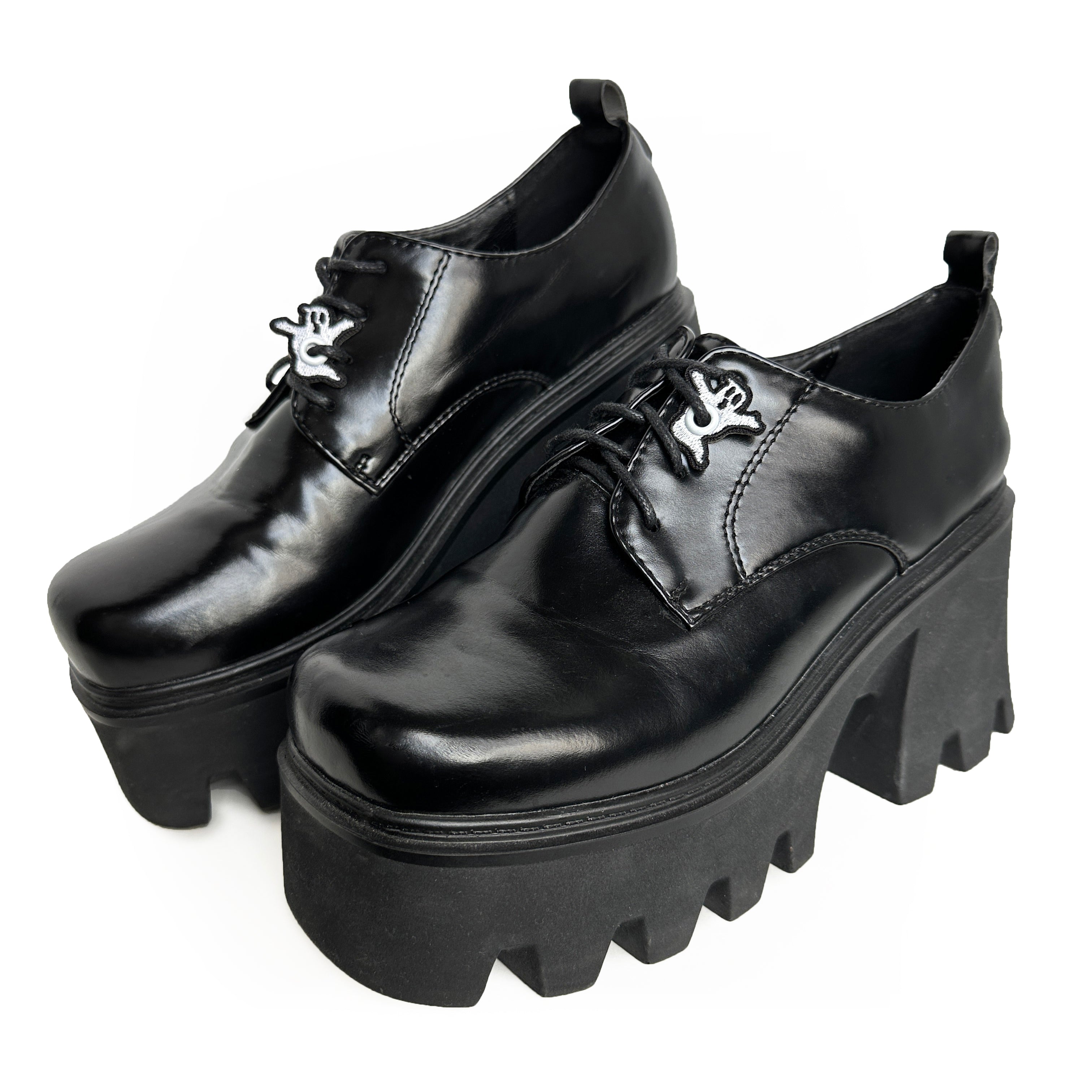 L'Appartement 【SHOUIA/ショウイア】SPORTS CHARM Ghost Shoe & Skate Lace Charm Set - ESPI LANE