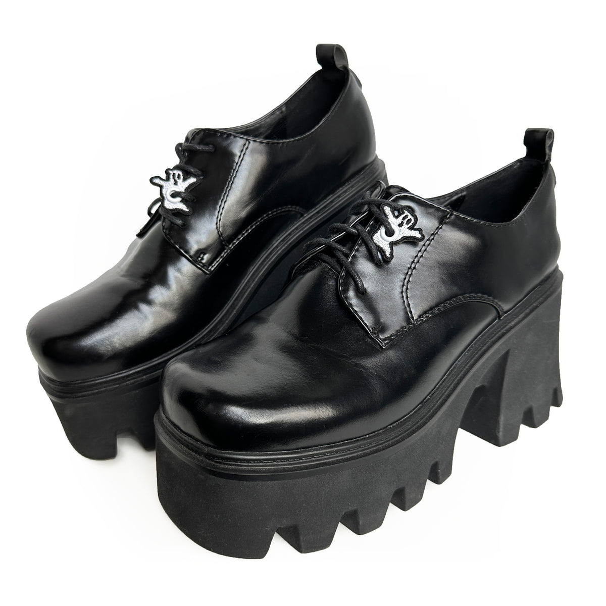 Ghost Shoe & Skate Lace Charm Set-ESPI LANE