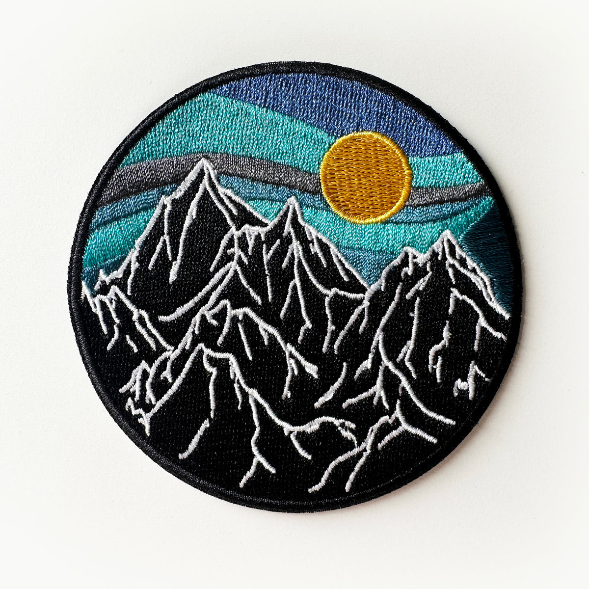 Retro Mountain Iron On Patch-ESPI LANE