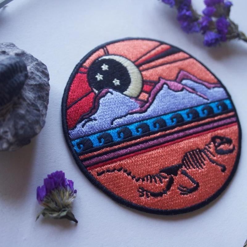 Dinosaur Skeleton Mountain Iron On Patch-Patch-ESPI LANE
