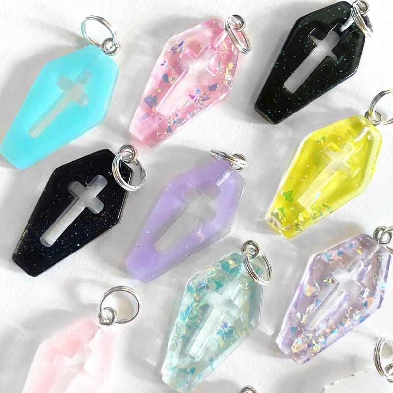 Roller Skate &amp; Shoe Lace Coffin Pair of Charms-Lace Charms-ESPI LANE