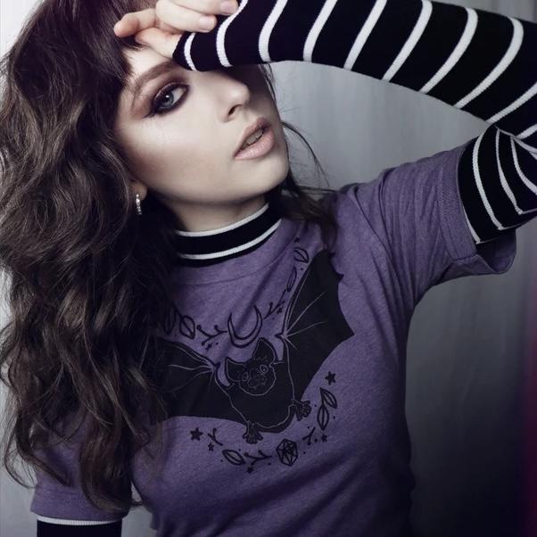 Bat Graphic Tee-ESPI LANE