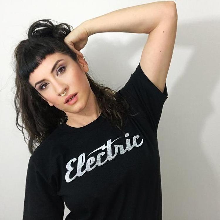 Electric Bolt Graphic T-Shirt-ESPI LANE