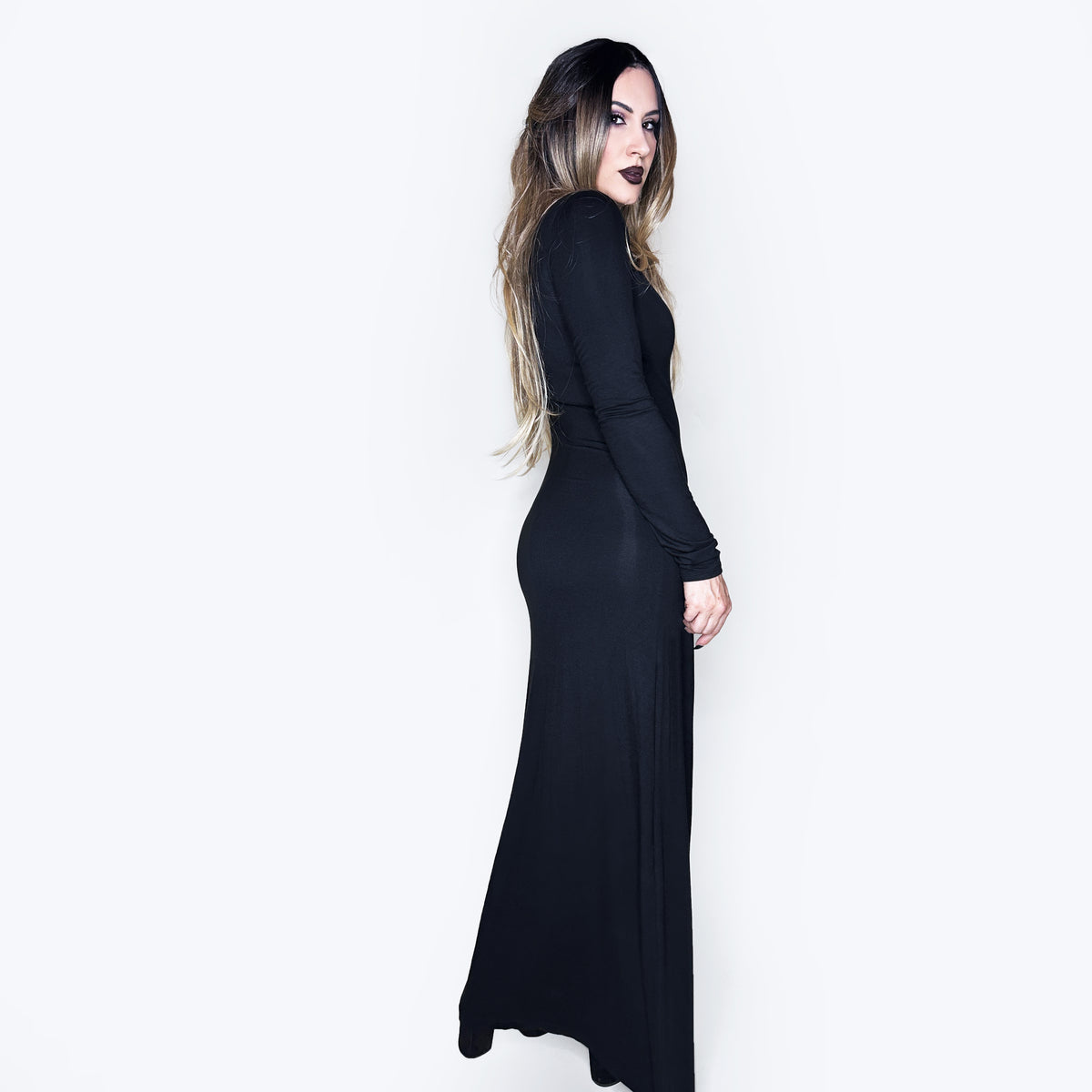 Minimalist Long Sleeve Maxi Dress