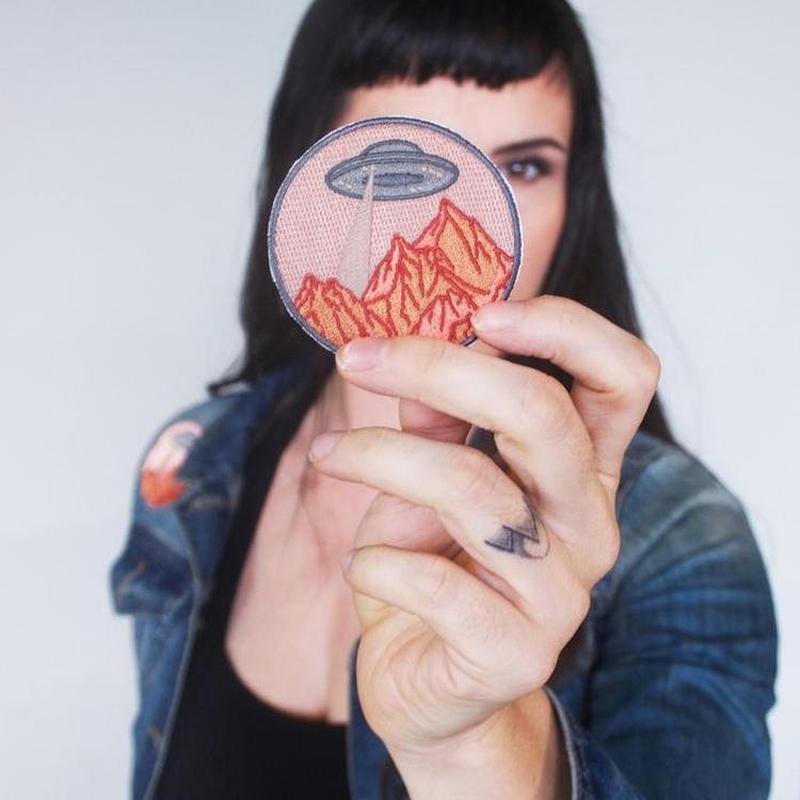 Mountain UFO Vintage Retro Iron On Patch-ESPI LANE